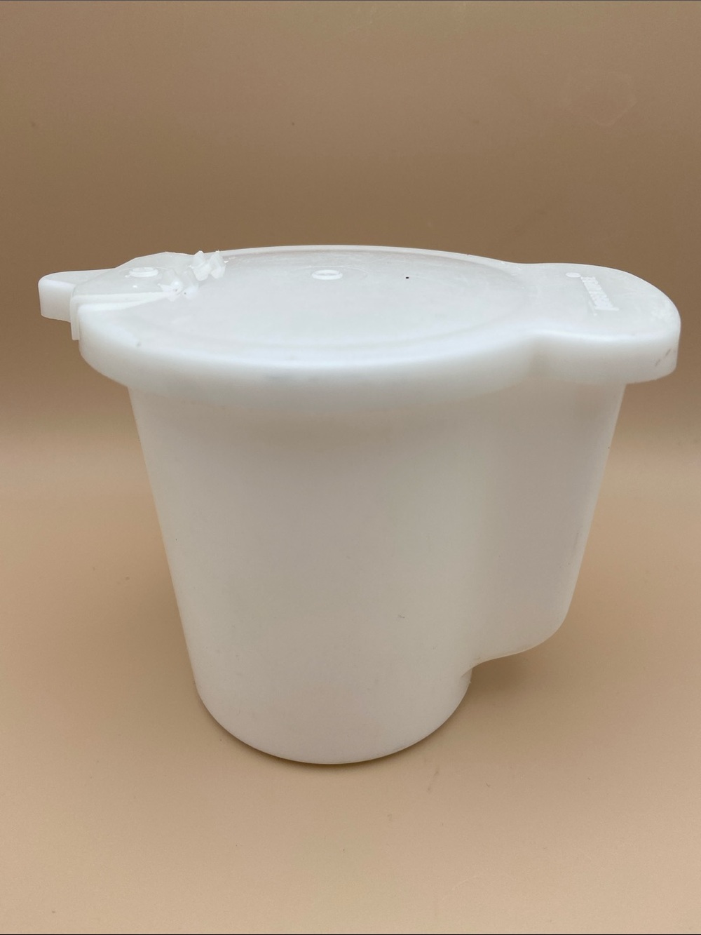 VINTAGE Yellow TUPPERWARE CREAMER WITH LID #574-12